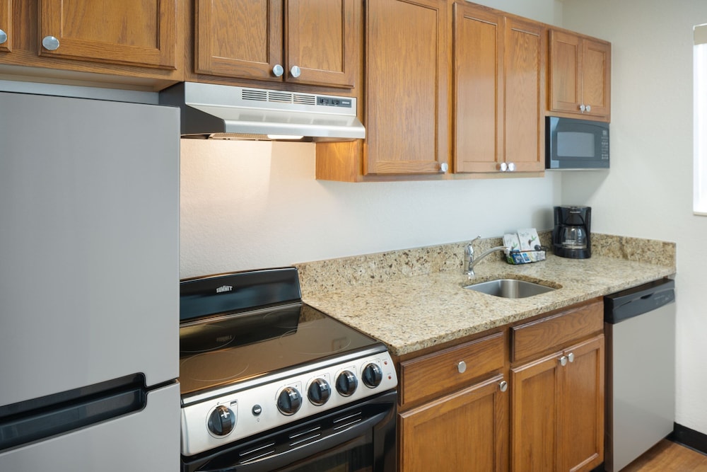 TownePlace Suites by Marriott Orlando East UCF Area - photo 55