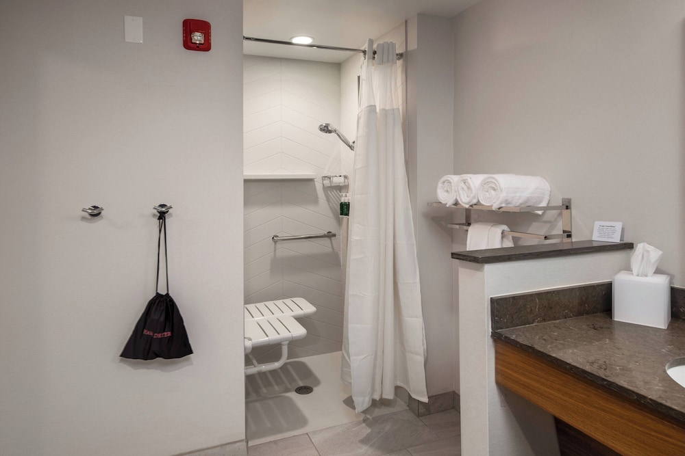 Fairfield Inn & Suites by Marriott Little Rock Airport - photo 13