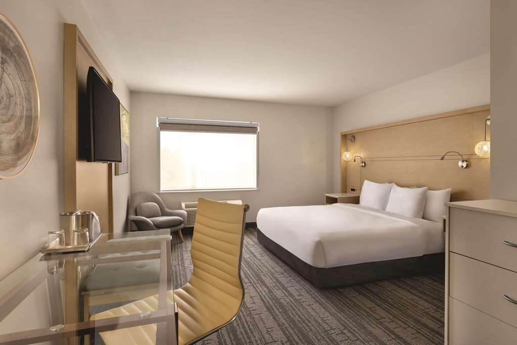 Radisson Hotel Atlanta Airport - photo 14
