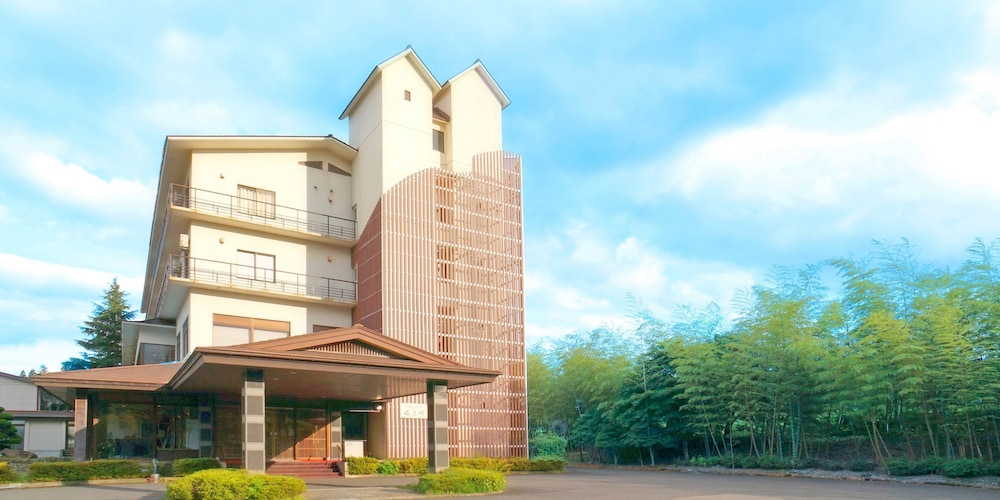 Sannouzan Onsen Zuisenkyo - carbon neutral hotel in Ichinoseki