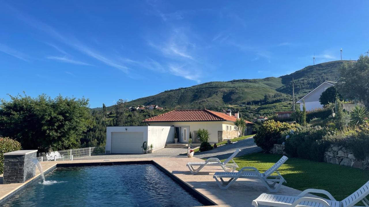 Quinta D'arroteia — 4-Star Luxury Hotel in Moncao, Portugal