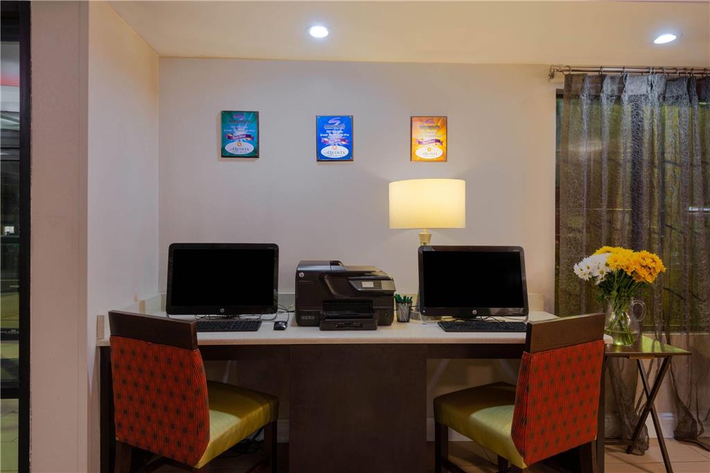 La Quinta Inn & Suites Summersville New River National Park - photo 26