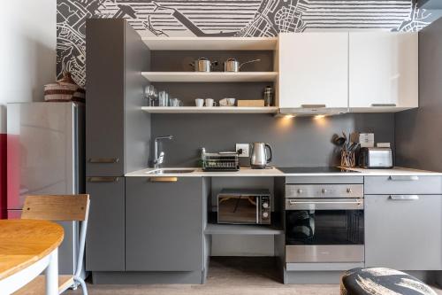 425 WEX1 by Perch Stays with daily housekeeping