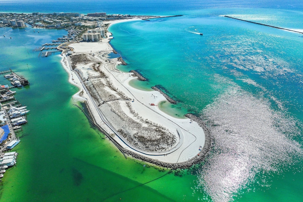 El Matador Beachside Haven 210 — 4-Star Luxury Hotel in Fort Walton Beach, United States