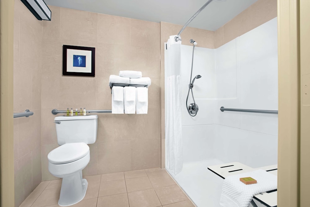 DoubleTree by Hilton Hotel Miami Airport & Convention Center - photo 45