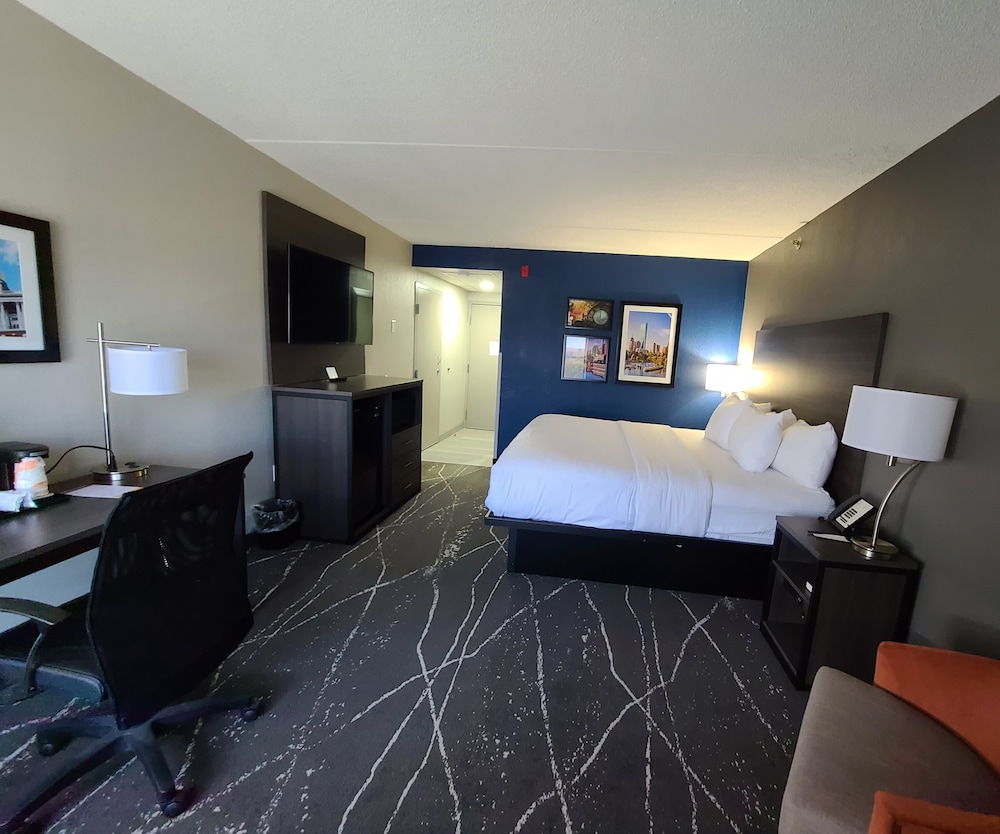 Comfort Inn Boston Milford - photo 14