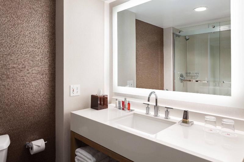 Cincinnati Marriott at RiverCenter - photo 52