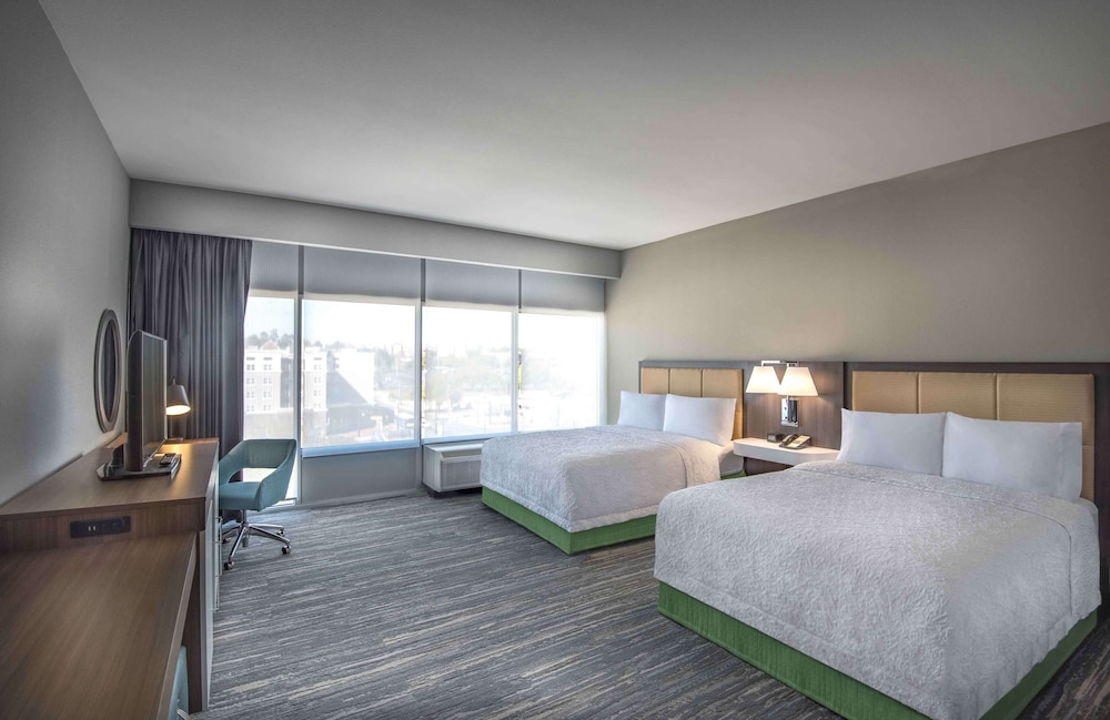 Hampton Inn & Suites Tallahassee Capitol University - photo 24