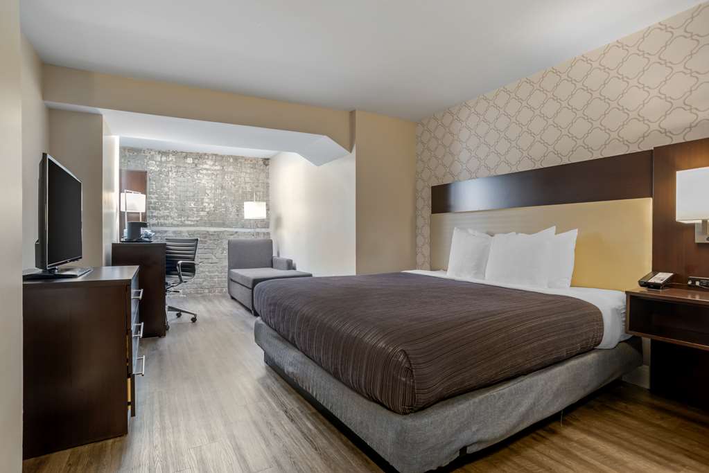 Best Western Plus St. Christopher Hotel - photo 15