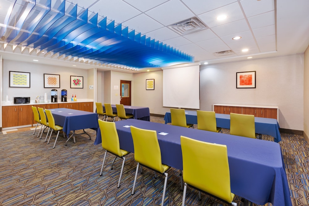 Holiday Inn Express Hotel & Suites Cleveland Richfield by IHG - photo 28