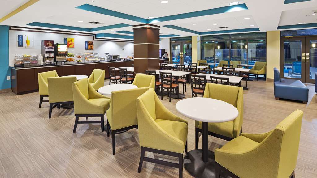 Best Western Plus Birmingham Inn & Suites - photo 6