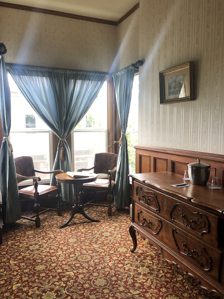 The Inn at 2nd & C - photo 15