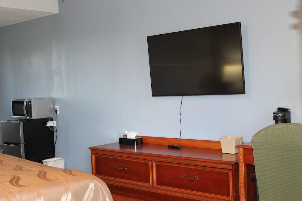 Quality Inn On The Lake Clarksville Boydton - photo 39
