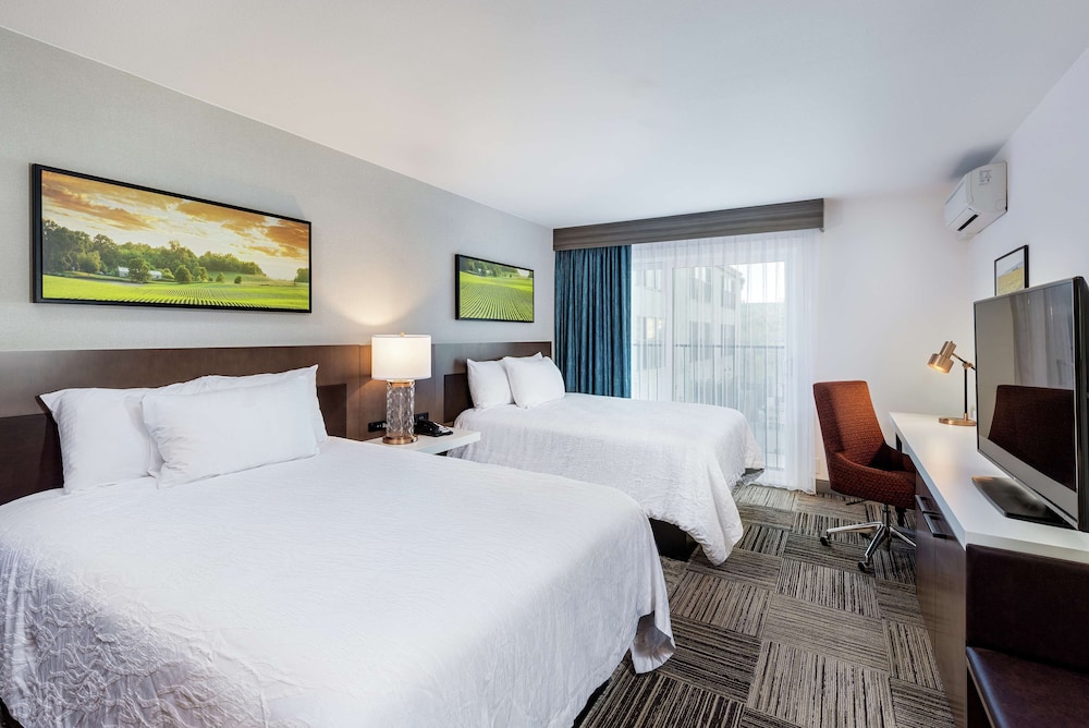Hilton Garden Inn Davis Downtown - photo 8