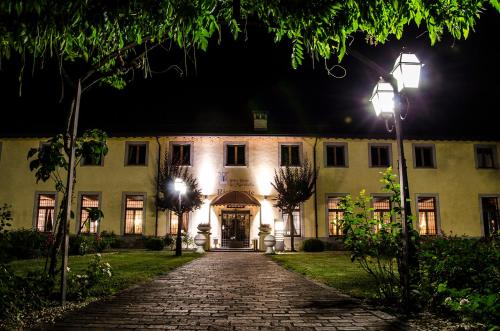 Bes Hotel Bergamo La Muratella — 4-Star Luxury Hotel in Cologno Al Serio, Italy