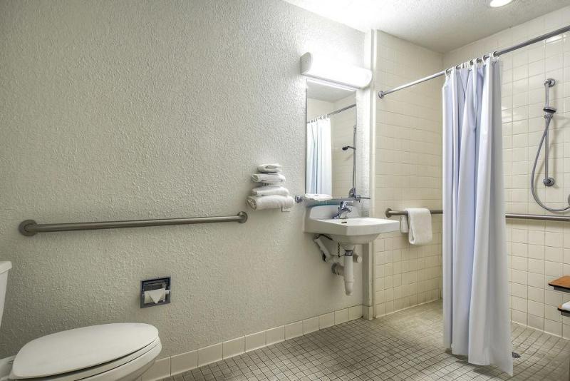 Beachside Inn Motel in Anaheim, United States