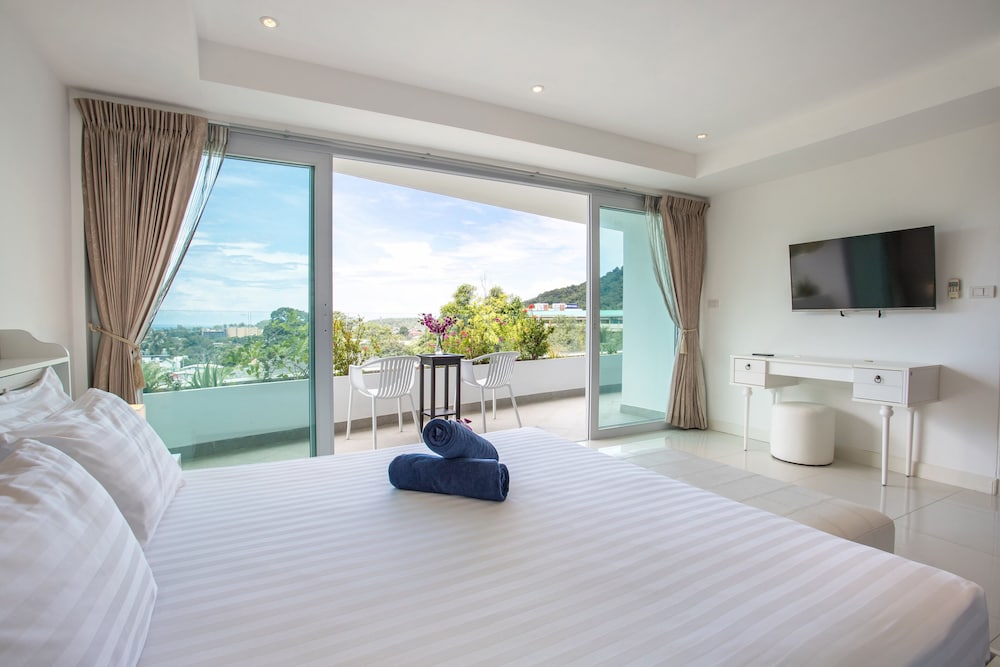 Kata Seaview Apartment 0910 — 4-Star Luxury Hotel in Phuket, Thailand