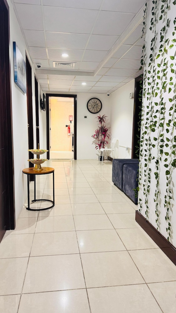 Golden Gate - carbon neutral hotel in Abu Dhabi