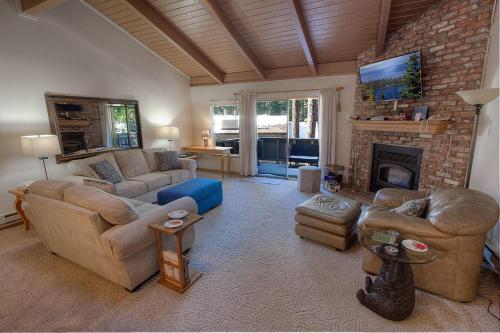 Whispering Wood home — 4-Star Luxury Hotel in Incline Village, United States