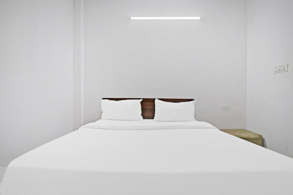 Townhouse Near M2K Cinema Pitampura — 4-Star Luxury Hotel in Bahadurgarh, India