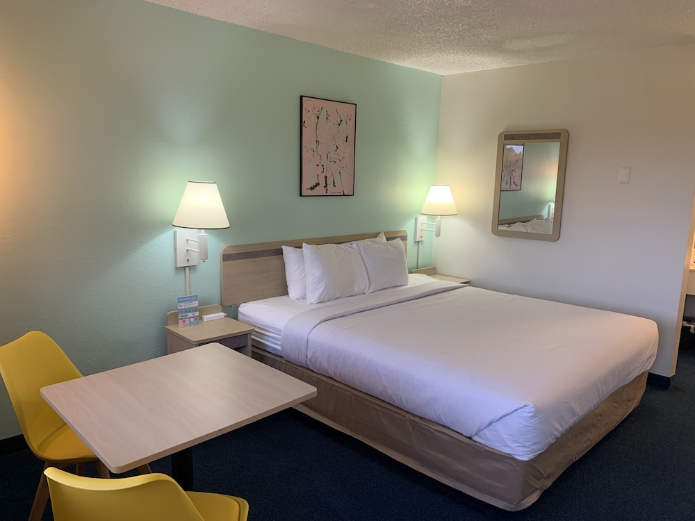 LuLu Hotel Silver City - photo 24