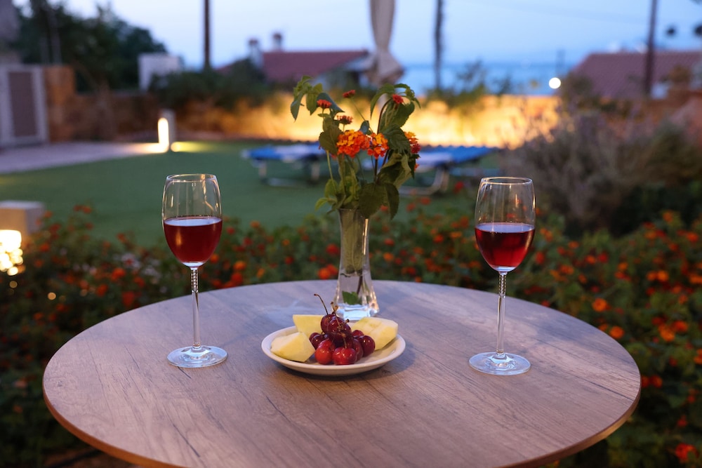 Chios Shallow Sea — 4-Star Luxury Hotel in Chios, Greece