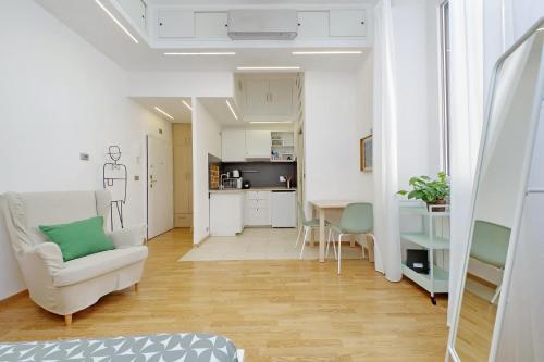 Delizioso Loft All'esquilino — 4-Star Luxury Hotel in Rome, Italy
