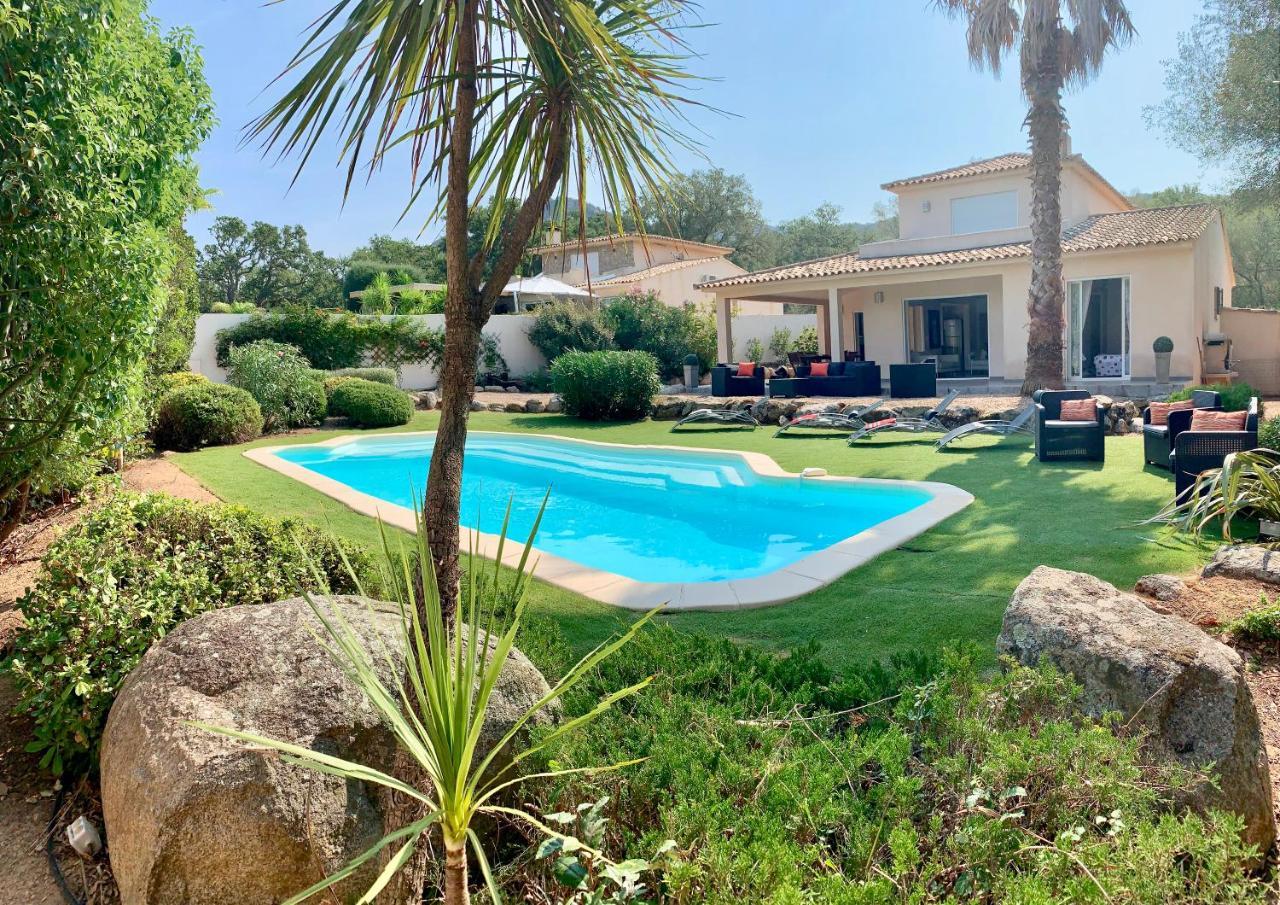 Villa Casamirafio a Palombaggia Piscine Chauffee Et 8 a 9 Personnes — 4-Star Luxury Hotel in Porto-Vecchio, France
