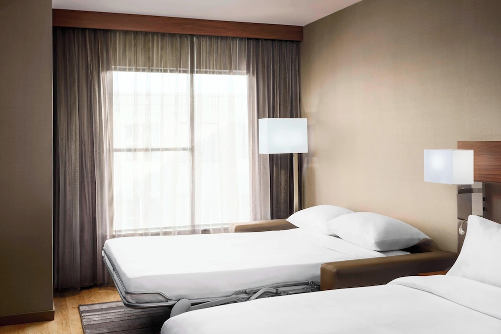 AC Hotel by Marriott Chapel Hill Downtown - photo 10