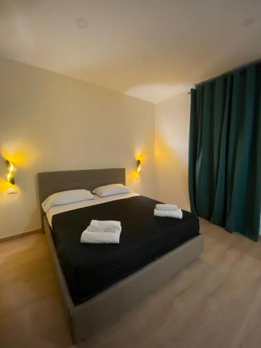 Maison Dante — 4-Star Luxury Hotel in Naples, Italy