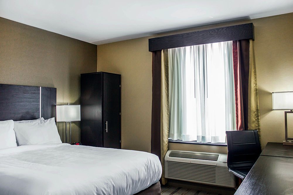 Pitkin Hotel - photo 3