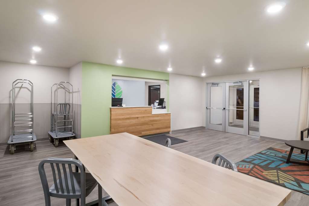 Woodspring Suites Mesa Chandler - photo 5