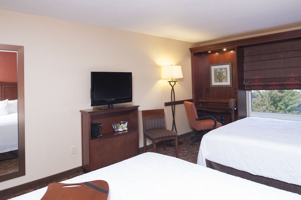 Hampton Inn & Suites Cleveland Southeast Streetsboro - photo 7