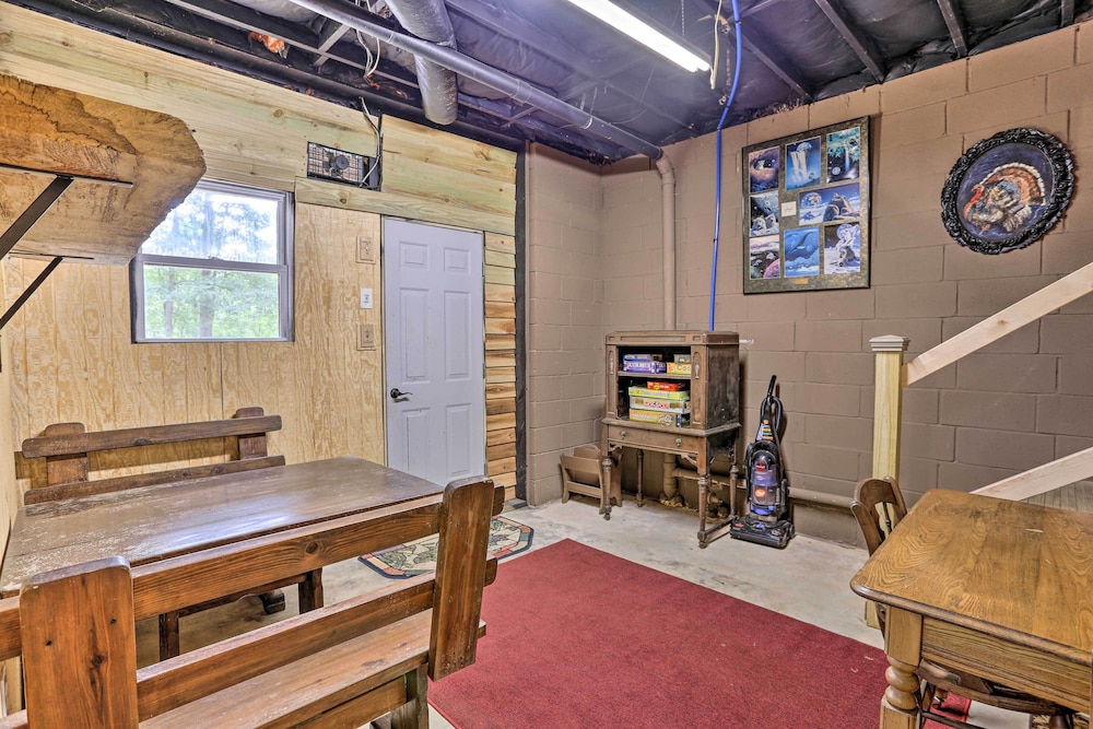 Ellijay Resort Cabin with Fire Pit Decks And Hot Tub - photo 8
