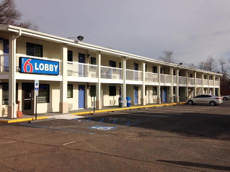 Motel 6 New Brunswick NJ - photo 27