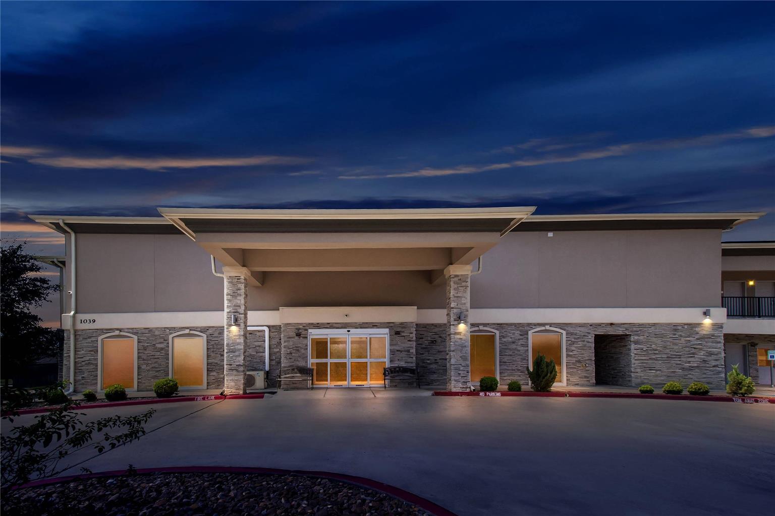 Econo Lodge Bryan TX - photo 7
