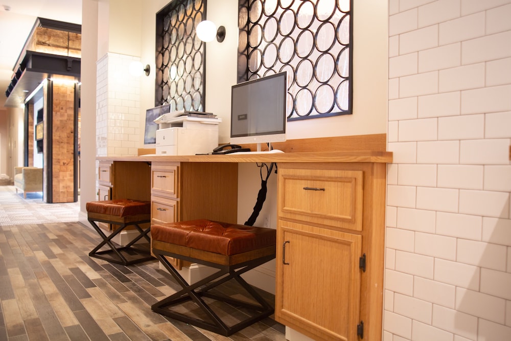 Hotel Indigo Hattiesburg by IHG - photo 29