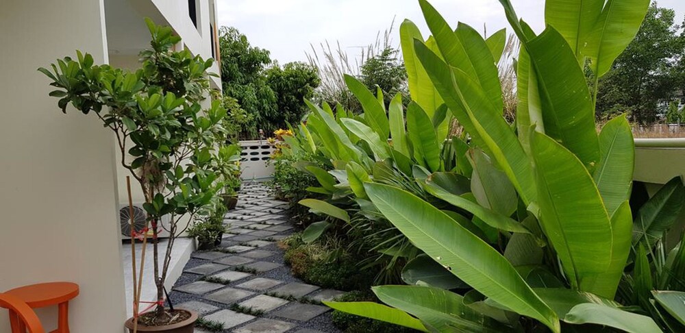 Irabbit Hotel - carbon neutral hotel in Prachin Buri