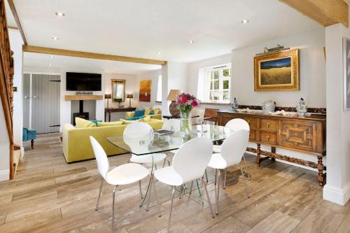 Colleton East Wing — Barnstaple — photo 4