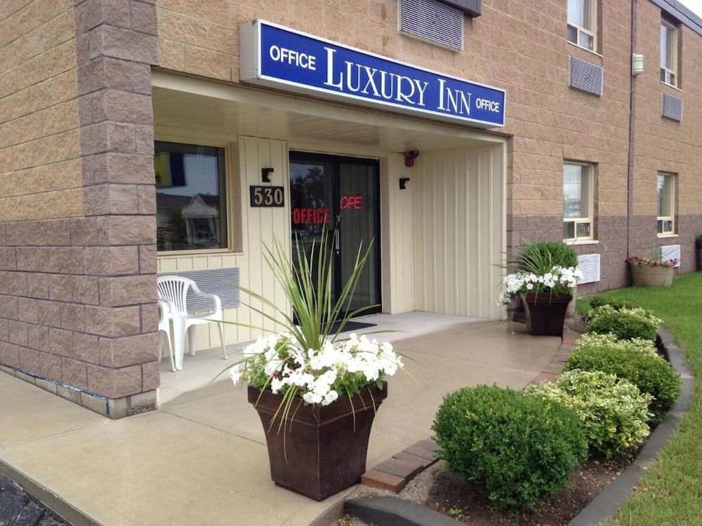 Luxury Inn — hotel in Collingwood