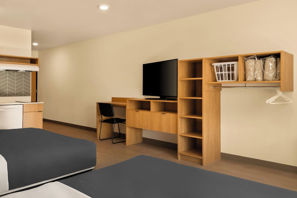 LivAway Suites Missoula - photo 18