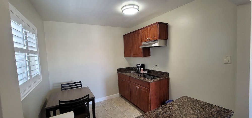 Pismo Beachwalker Inn & Suites - photo 38
