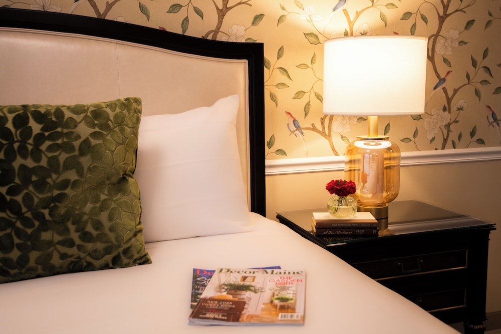 The Pathmaker Hotel - photo 15