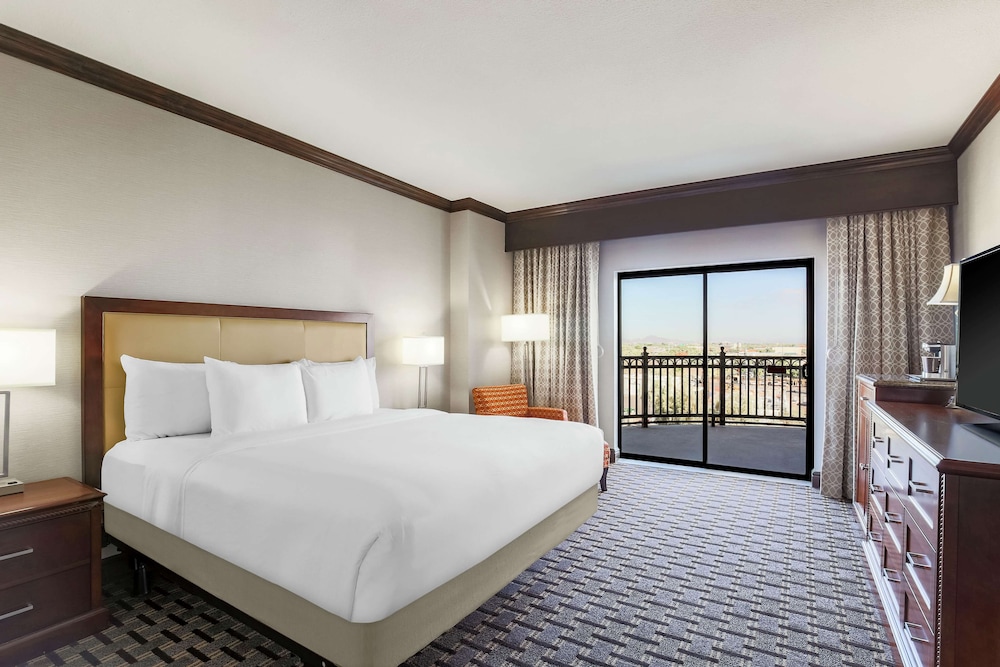Hilton Phoenix Chandler - photo 9