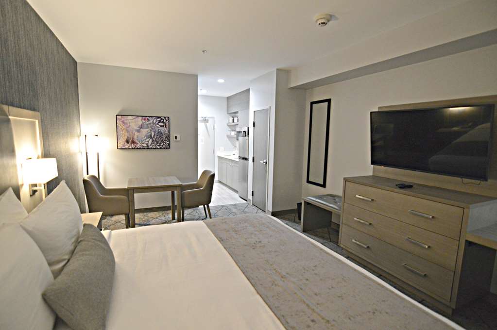 Best Western Plus Executive Residency Oklahoma City I 35 - photo 17