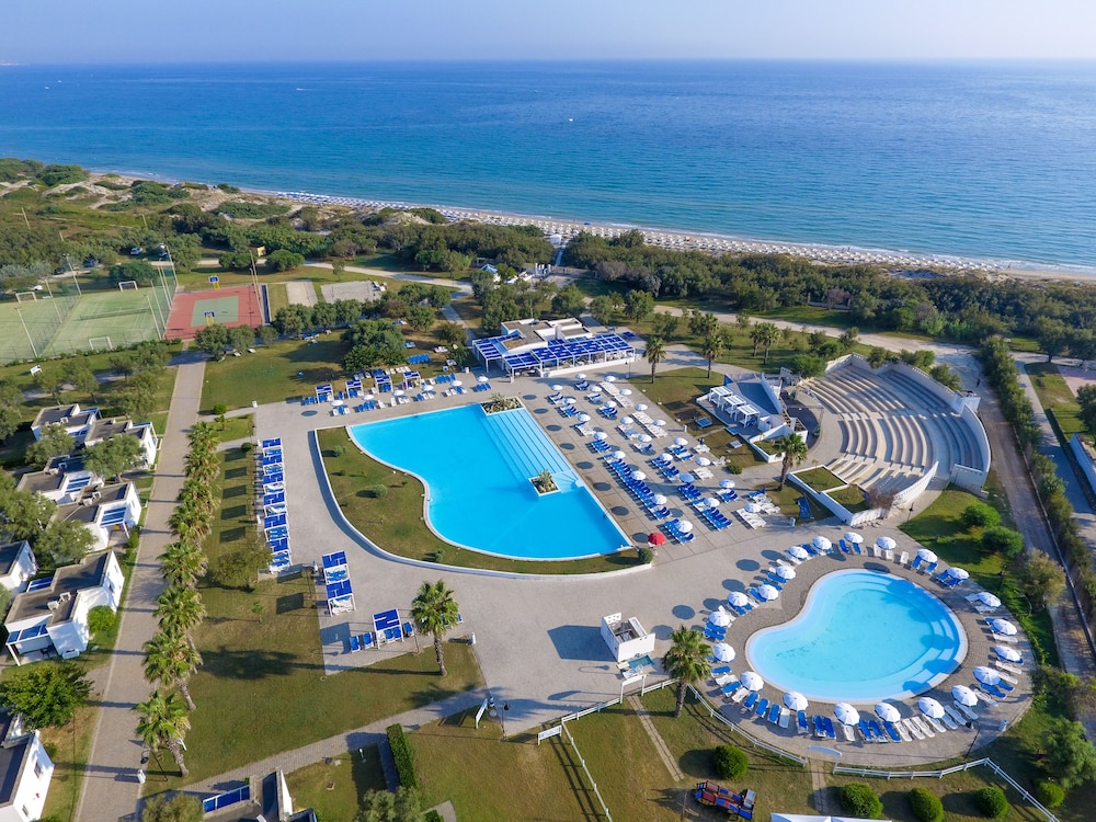 Futura Club Torre Rinalda — 4-Star Luxury Hotel in Lecce, Italy