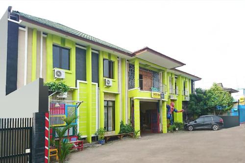 Spot On 2815 Hotel Damai in Cilacap, Indonesia