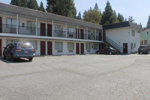 Stagecoach Motel — Grass Valley