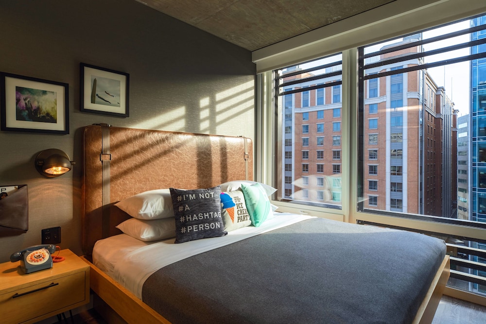 Moxy Washington DC Downtown - photo 8