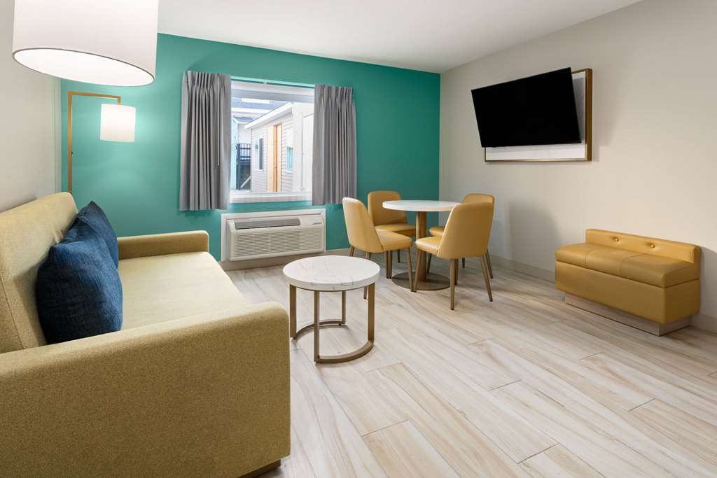 The Vibes Hotel Trademark Collection by Wyndham - photo 36